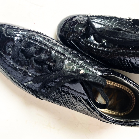 Hogan black patent leather shoes size 6.5 - Picture 2 of 5